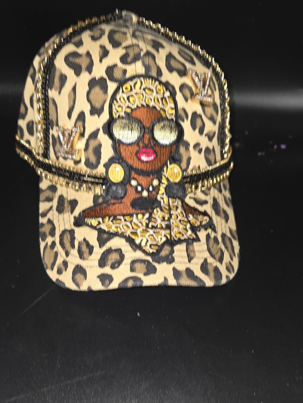Leopard Print Embroidered Women's Baseball Cap with Gold Accents